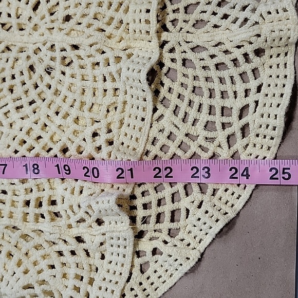 Cato Size XS Butter Yellow Open Knit Crochet Style Top, Exc. Used Condition - Picture 9 of 11